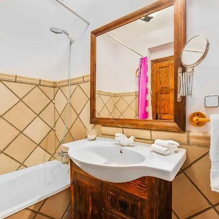 Villa Capistrano