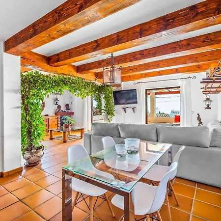 Capistrano Villa *